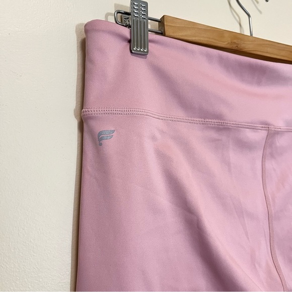 Fabletics Salar Statement Ultra Cool Rosebloom Shine Leggings - Picture 7 of 12